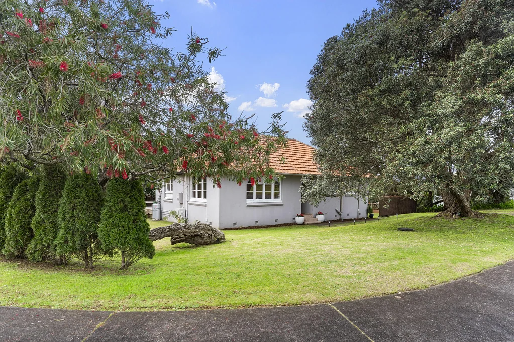 Panmure 2chambre LOVELY BRICK AND TILE HOME WITH LAND