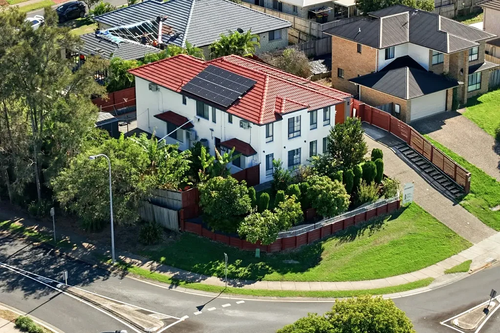 Springfield Lakes 4ห้องนอน OFF-MARKET OPPORTUNITY | ELEVATED FAMILY LIVING ON A 778SQM CORNER BLOCK