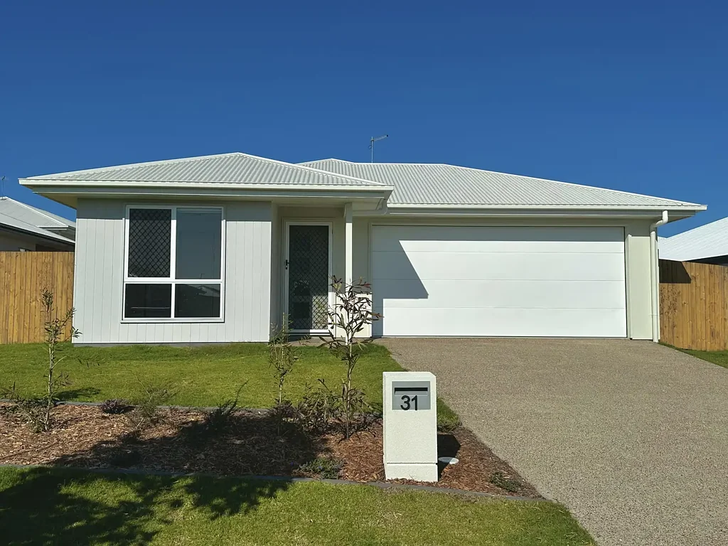 BRAND NEW 4 BEDROOM AIR CONDITIONED FAMILY HOME