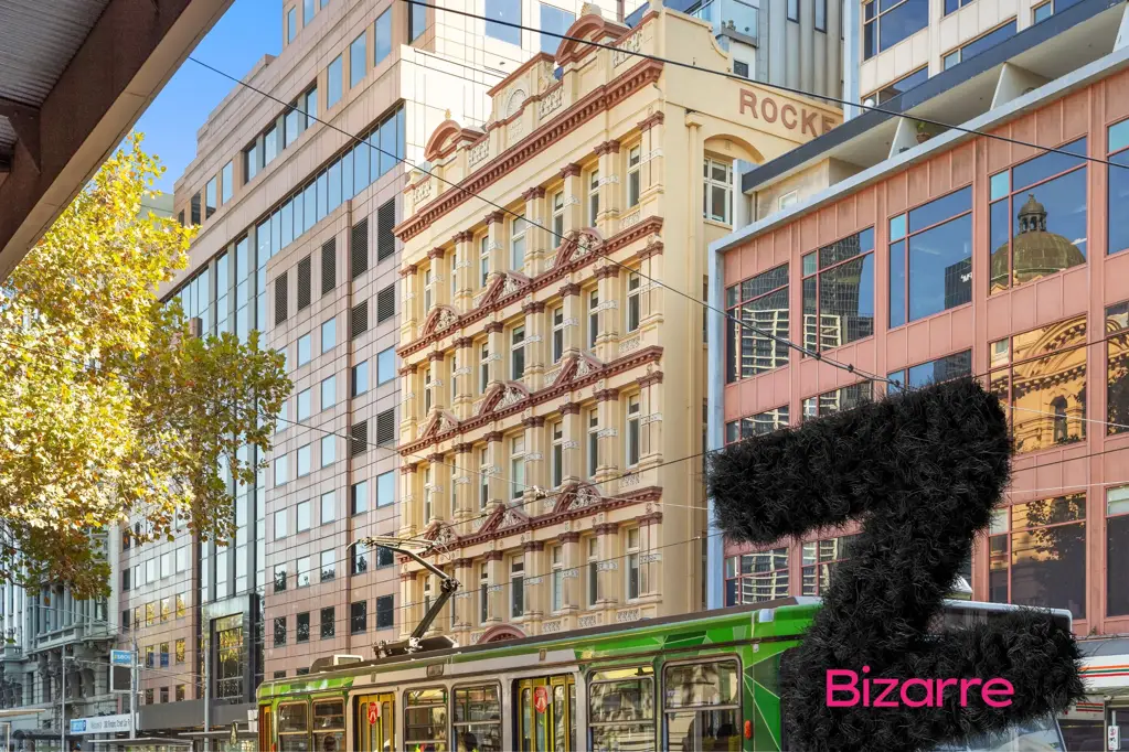 Melbourne 1 Bedroom Heritage, Quirk & a Touch of Drama.