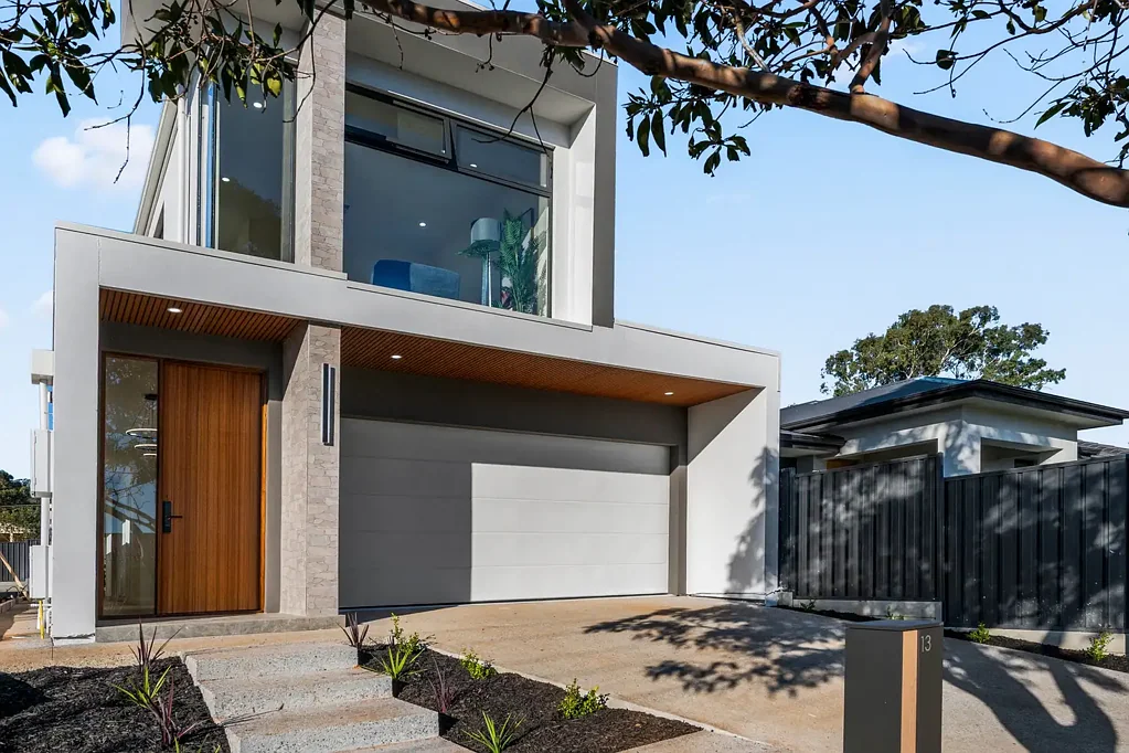 Rostrevor 4Zimmer A New Lifestyle Benchmark Beneath the Foothills