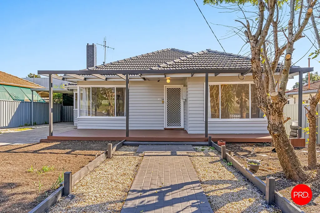 Kangaroo Flat 4 Slaapkamer Updated Family Living with Huge Shedding