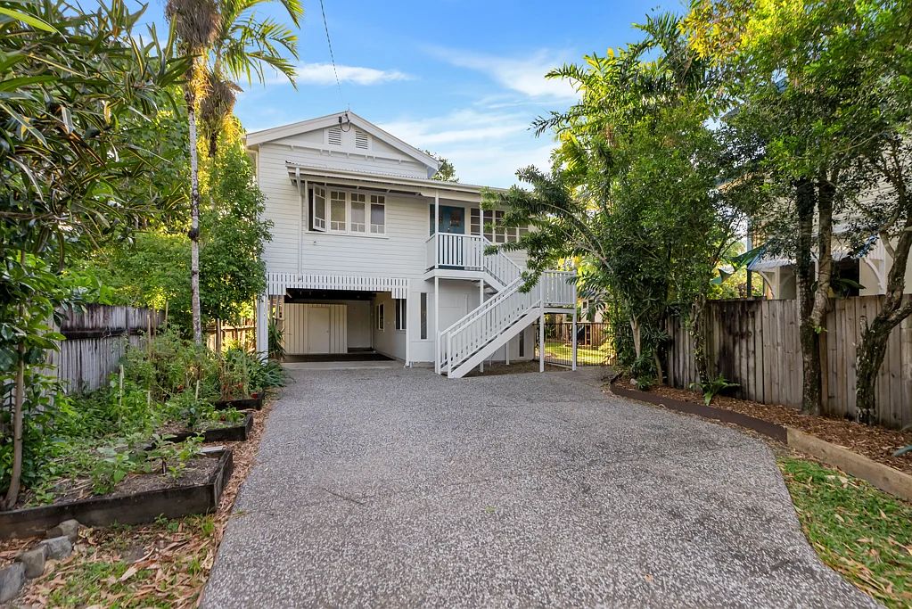 20 Forest Avenue, Edge Hill, QLD 4870