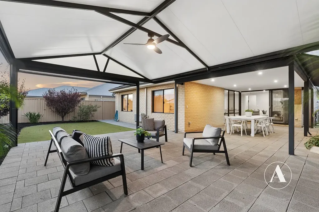 Southern River 4房  A FAMILY HOME THAT ENTERTAINS!!