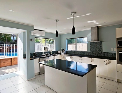9 King Richard Place, Browns Bay, North Shore City, 4房, 3浴, 整租独立别墅