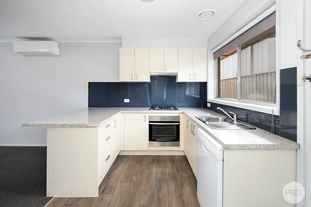 Wendouree 1房  Fully Renovated Low Maintenance Unit in Quiet and Convenient Location