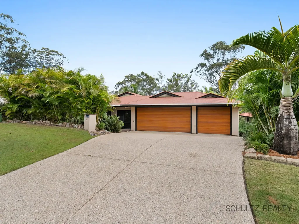 Bahrs Scrub 5房 宽敞三层住宅，带独立姻亲房和三车位车库 Spacious Tri-Level Home with Granny Flat and Triple Garage