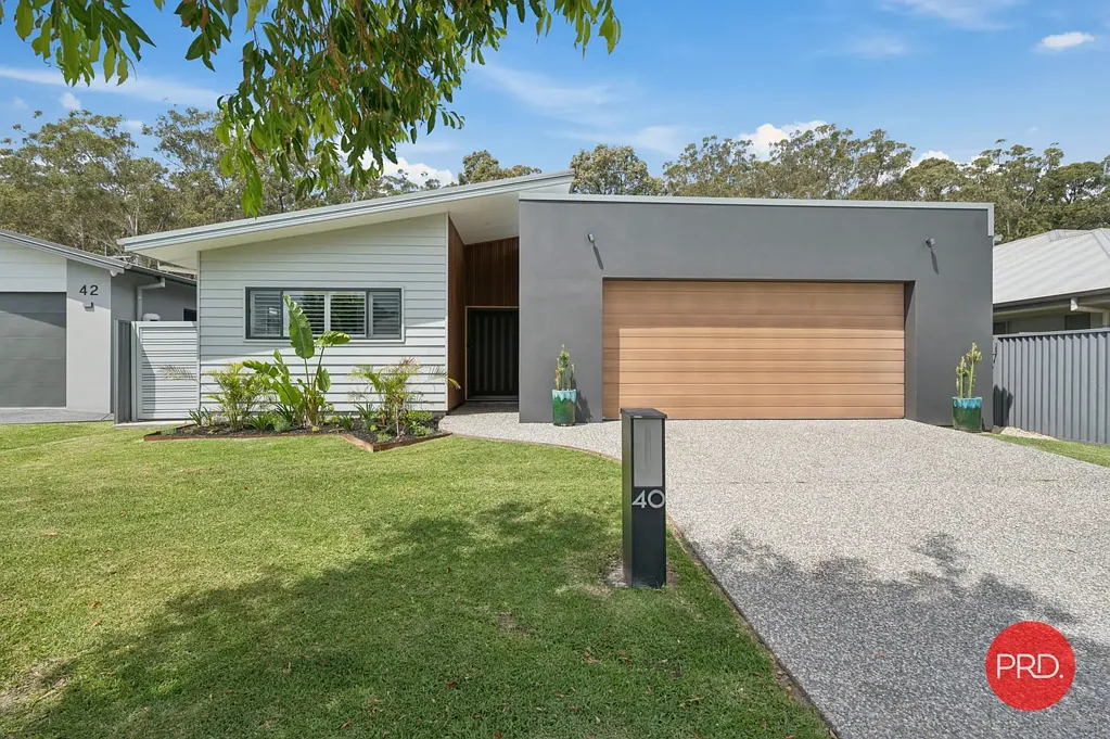 40 Watergum Close, Sapphire Beach, NSW 2450