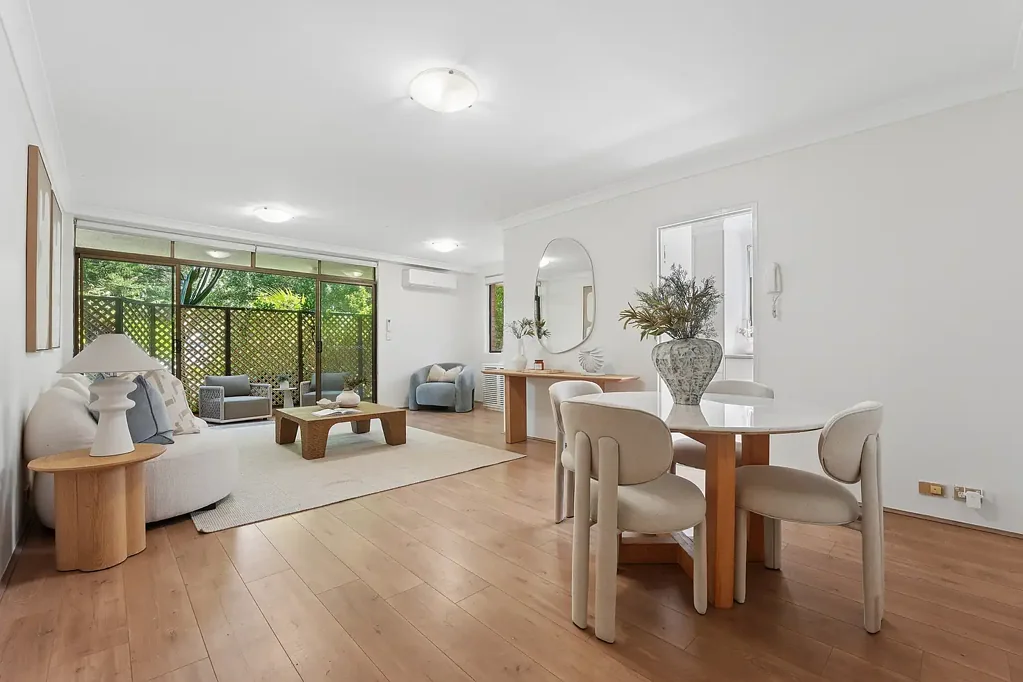 Bondi Beach 2Kwarto Coastal Courtyard Apartment Of Impressive Scale And Sheer Convenience