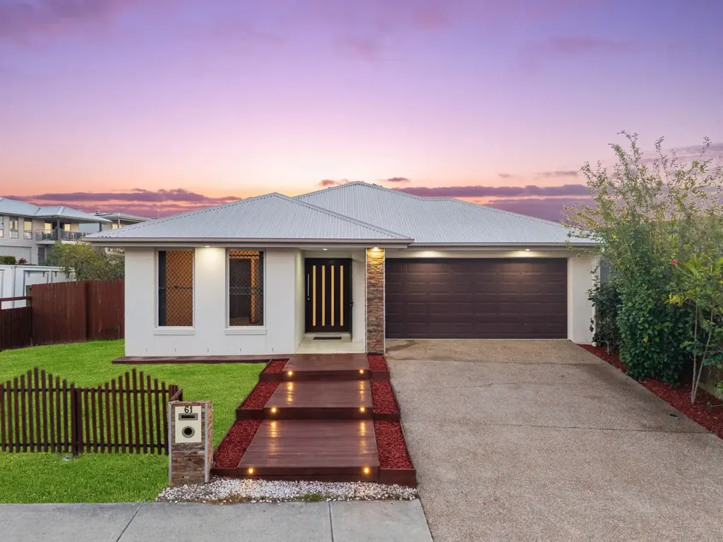 18 Radiata Way, Spring Mountain, QLD 4300