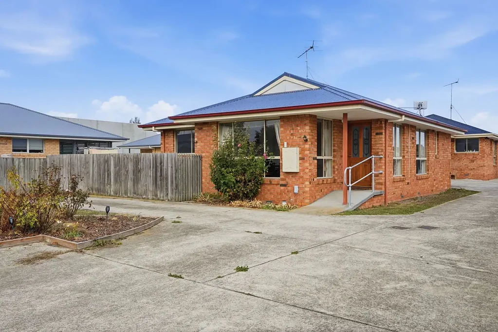 Positioned in a peaceful pocket of Oatlands