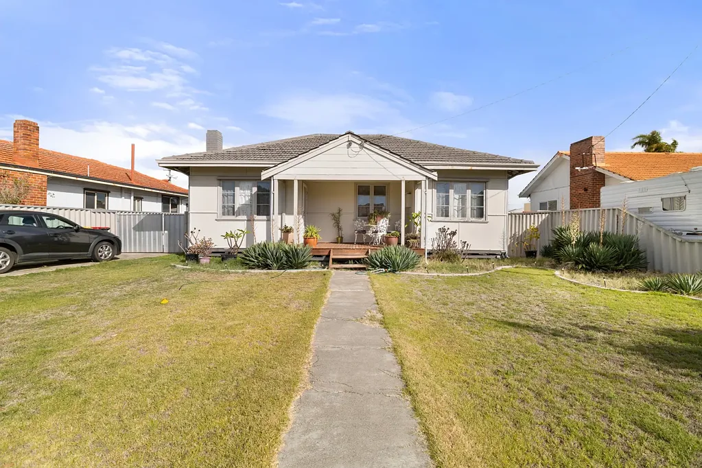 13 Dyinda Street, Carey Park, WA 6230