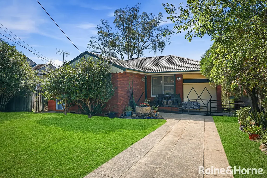Penrith 3 Bedroom The Ultimate Penrith Trifecta!