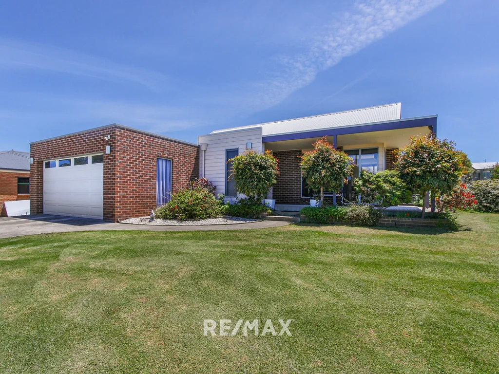 11 Georges Terrace, Swan Reach, VIC 3903