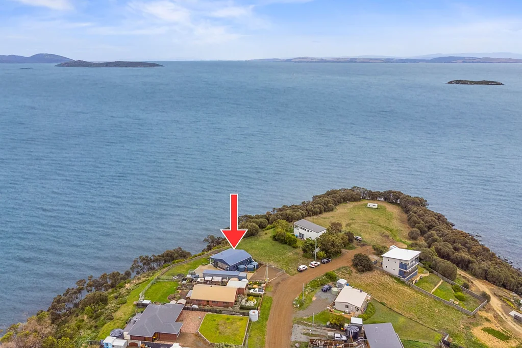 Primrose Sands Waterfront Oasis with Breath-taking 180-Degree Views
