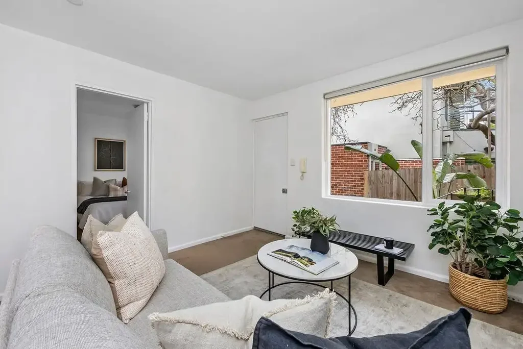 Charming Boutique Apartment with Private Courtyard Appeal