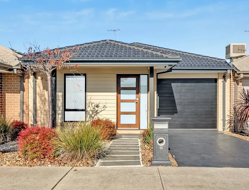 16 Rockfern Crescent, Diggers Rest, North West Melbourne, 3 ਕਮਰੇ, 2 ਬਾਥਰੂਮ, House