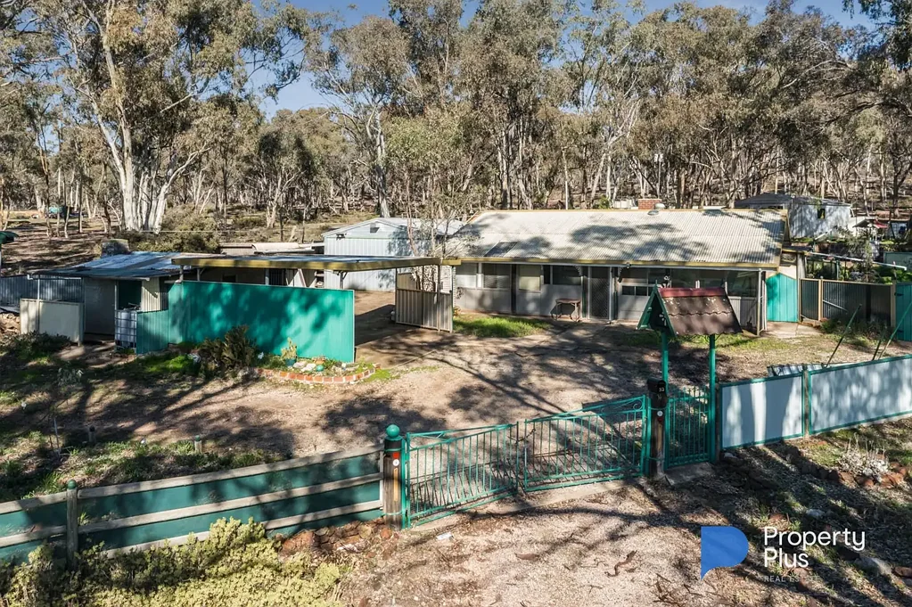 33 Richmond Plains Road, Wedderburn, VIC 3518