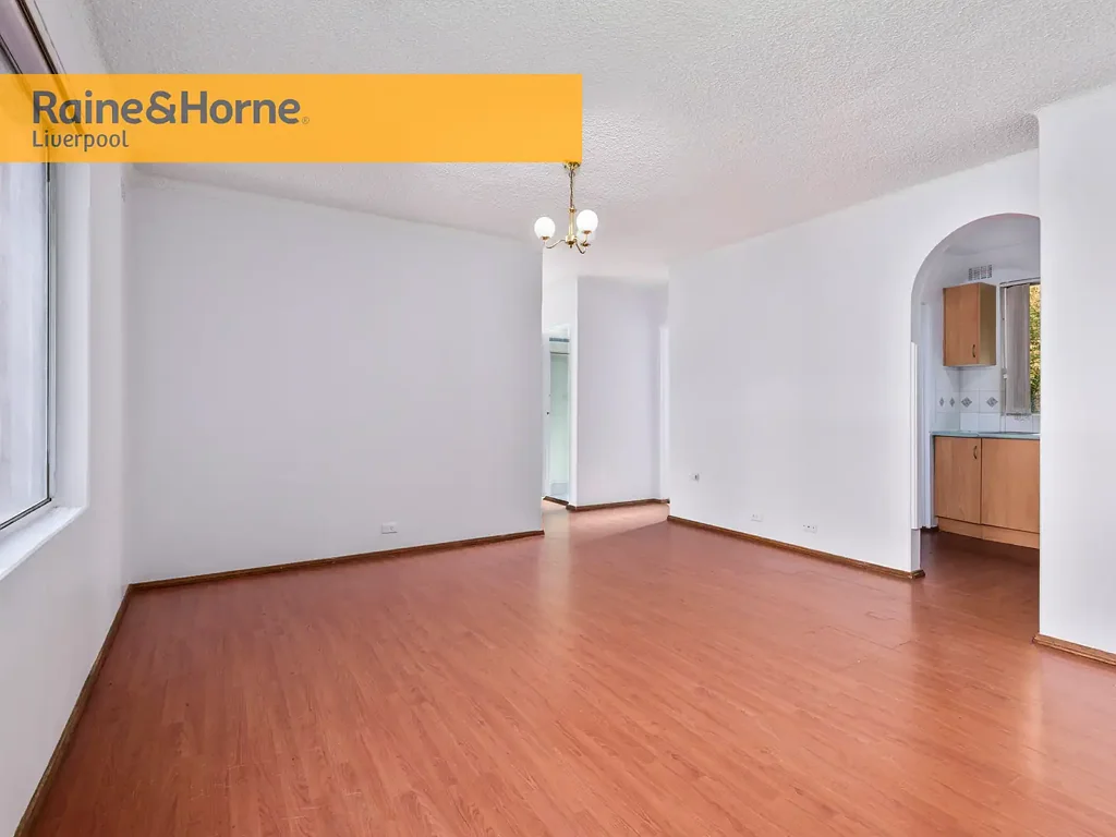 Large Three Bedroom Unit!!