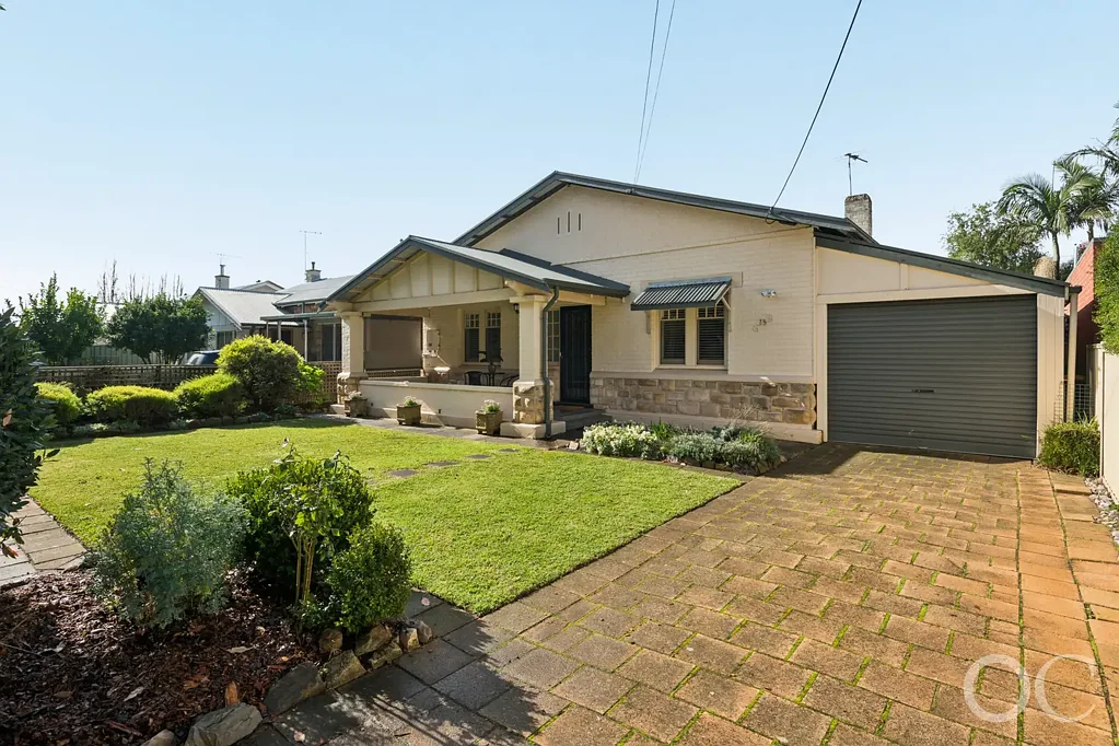 Clarence Park 3部屋 Open the Door to a Sweet Character Bungalow in a Prime City-Fringe Pocket