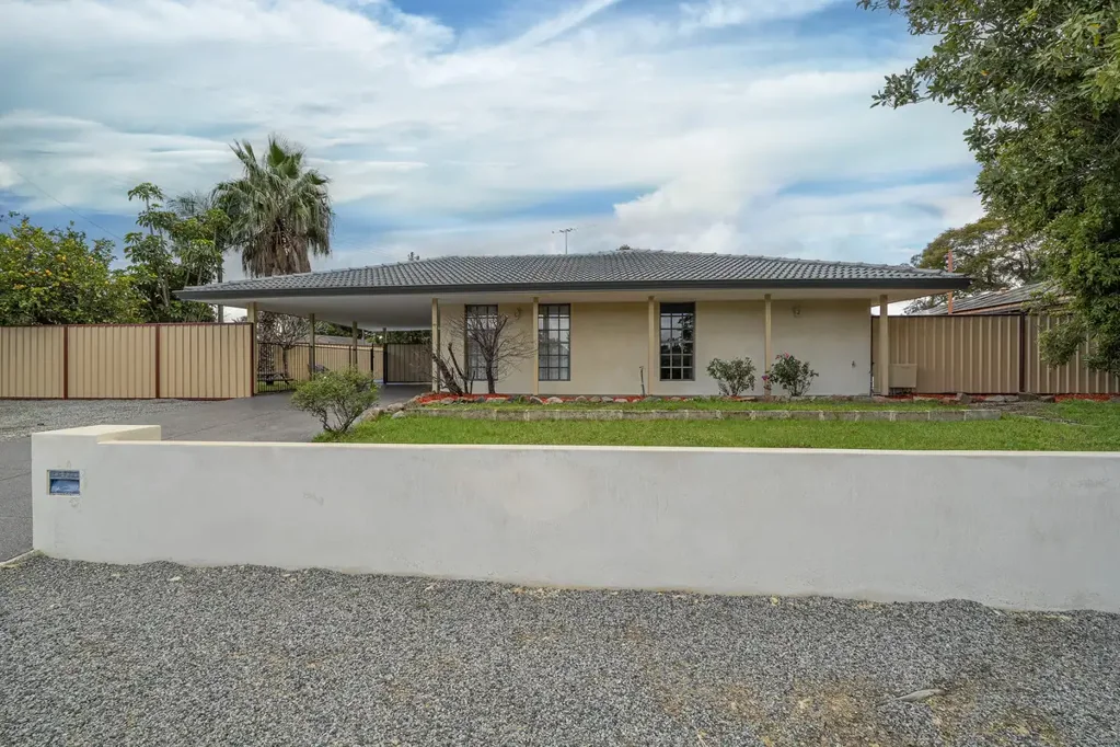 30 Hibiscus Drive, Forrestfield, WA 6058