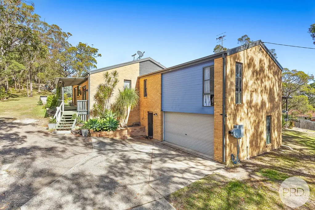Soldiers Point 4房  Spacious Family Retreat With Expansive Entertaining & Workshop Appeal