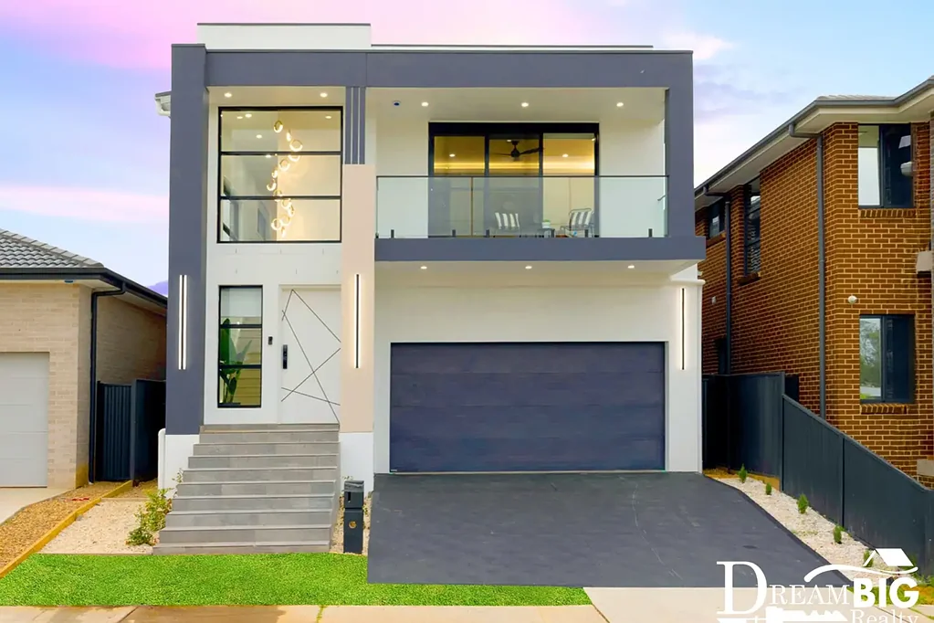 Austral 6ห้องนอน BRAND NEW STYLISH & ELEVATED 5 BEDDA+MEDIA, 3 BATHS & 3 KITCHENS !!