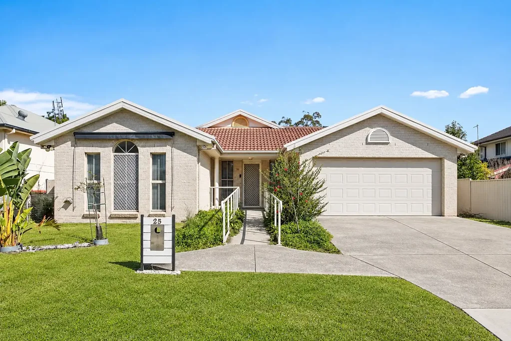 Figtree 5ਬੈੱਡਰੂਮ Effortless Family Cohesion: Spacious Single-Storey Living with Room to Grow