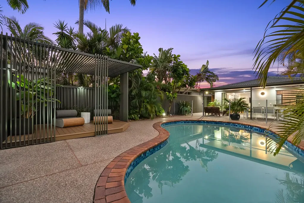 92 Nobby Parade, Miami, QLD 4220
