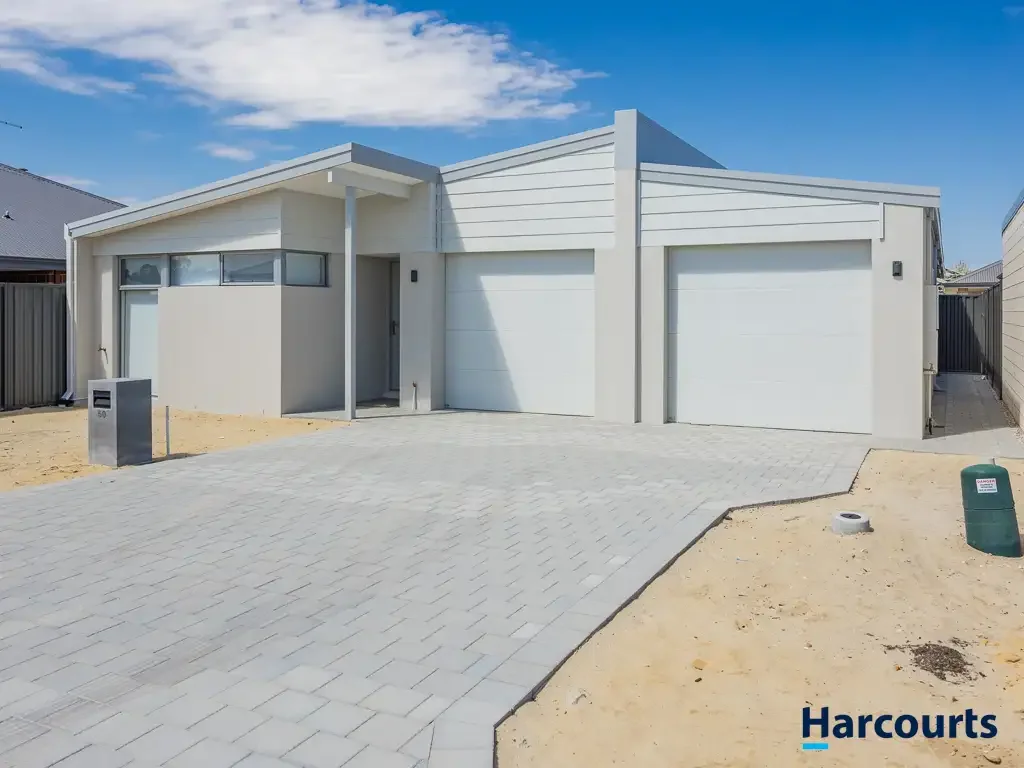 Brand New Dual-Key Living Home with Lovely Courtyard