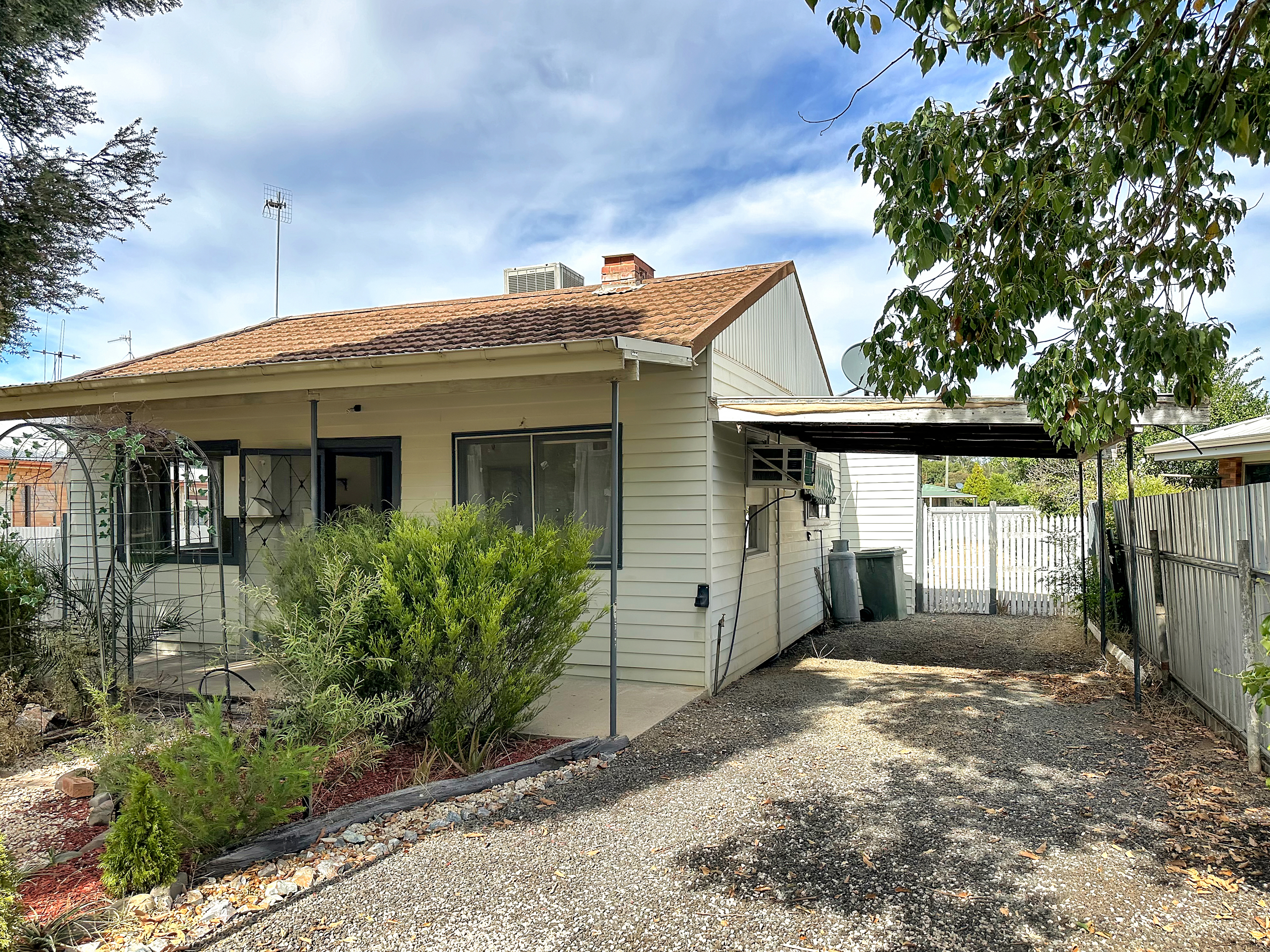 372 FITZROY ST, DENILIQUIN NSW 2710, 0 침실, 0 욕실, House