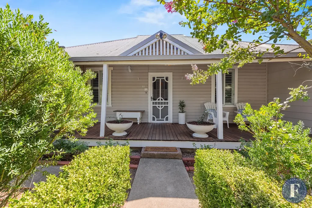 Cootamundra 3Zimmer Character Home with Subdivision Opportunity