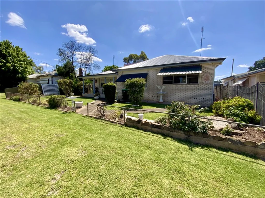 Forbes 4chambre SOUGHT AFTER  LOCATION - VERSATILE PROPERTY