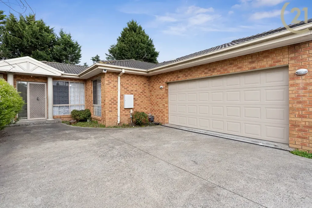 SPACIOUS UNIT IN GREAT CENTRAL LOCATION!