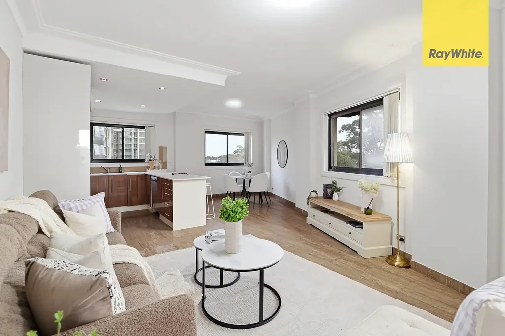Parramatta 2Zimmer Light-Filled Corner Apartment with Triple Aspects in the Heart of Parramatta CBD