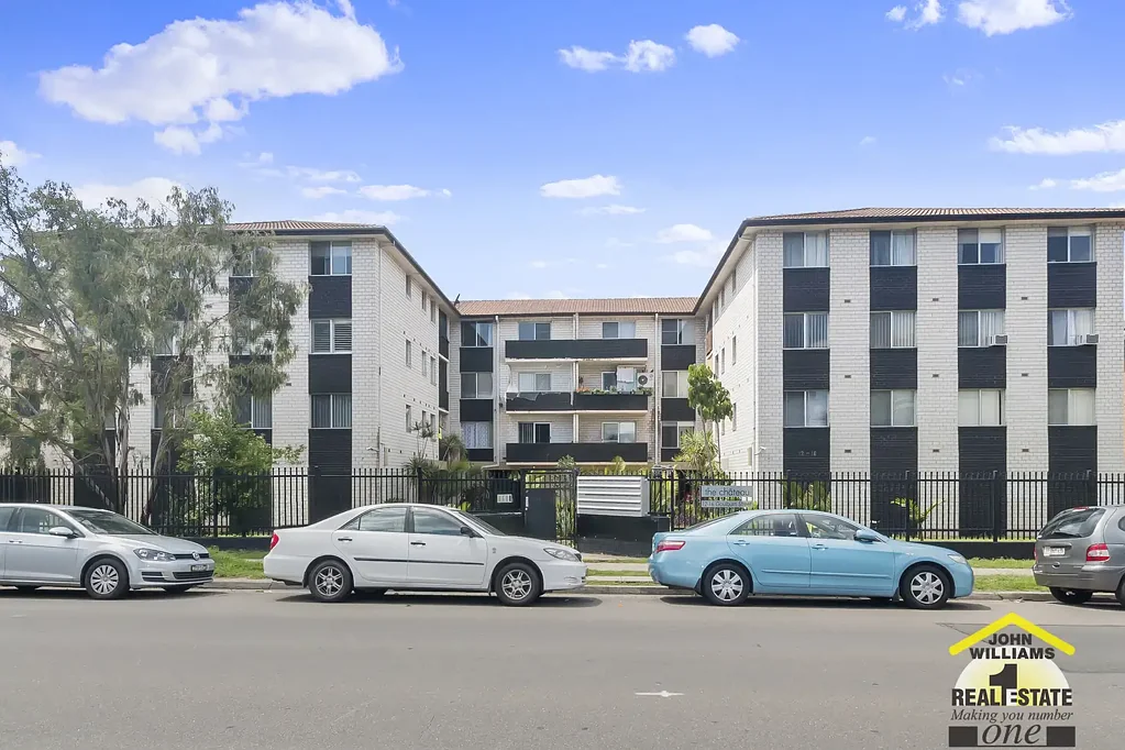 1/12-16 Goulburn Street, Warwick Farm, NSW 2170