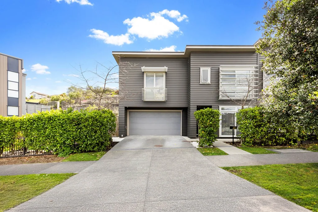 Stonefields 3कमरा Freehold 3-Bedroom End-Terrace Home