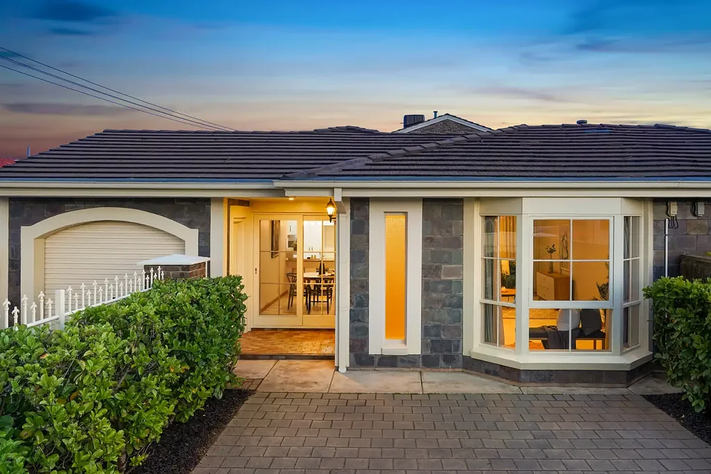1/24 Broadway, Glenelg South, SA 5045
