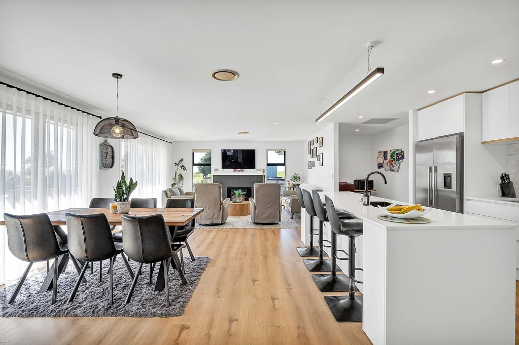 Waitara 4房  Modern lifestyle, orchard, big shed, rural outlook