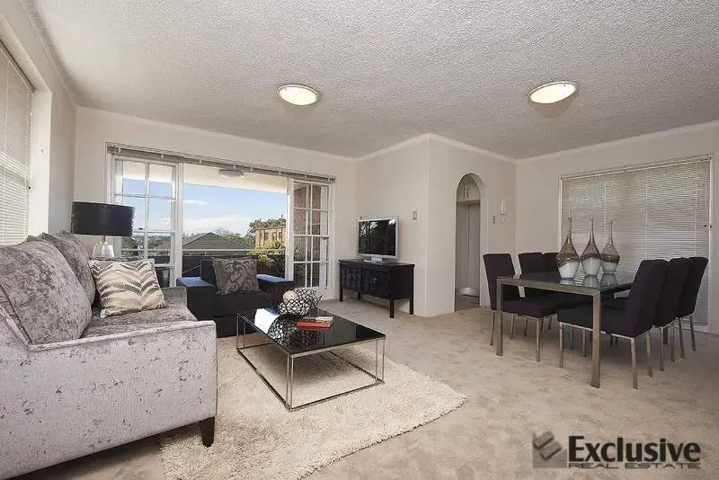 Top Floor Masterpiece!