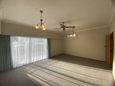 Spacious home in prime Kamo location