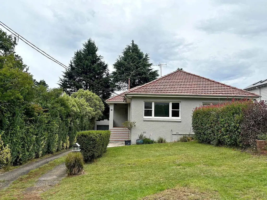 Charming Two-Bedroom Duplex in Quiet, Convenient Location