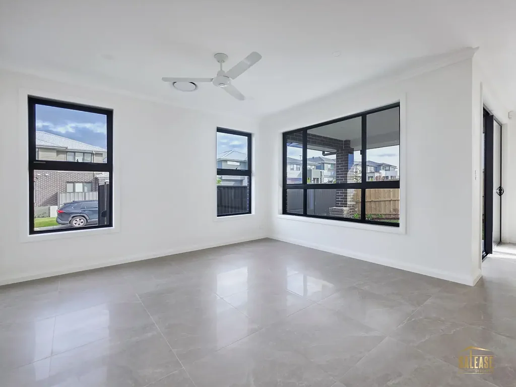 BRAND NEW HOUSE - Architectural Elegance Meets Exceptional Family Living