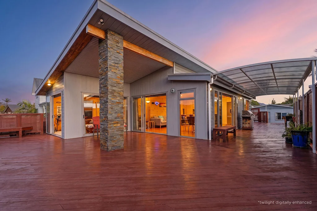Whitianga 5 Bedroom SOLAR SAVING, SUNNY & SPACIOUS PLUS SLEEPOUT