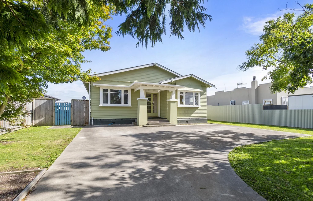 Feilding 3部屋 Vintage Charm, Modern Potential