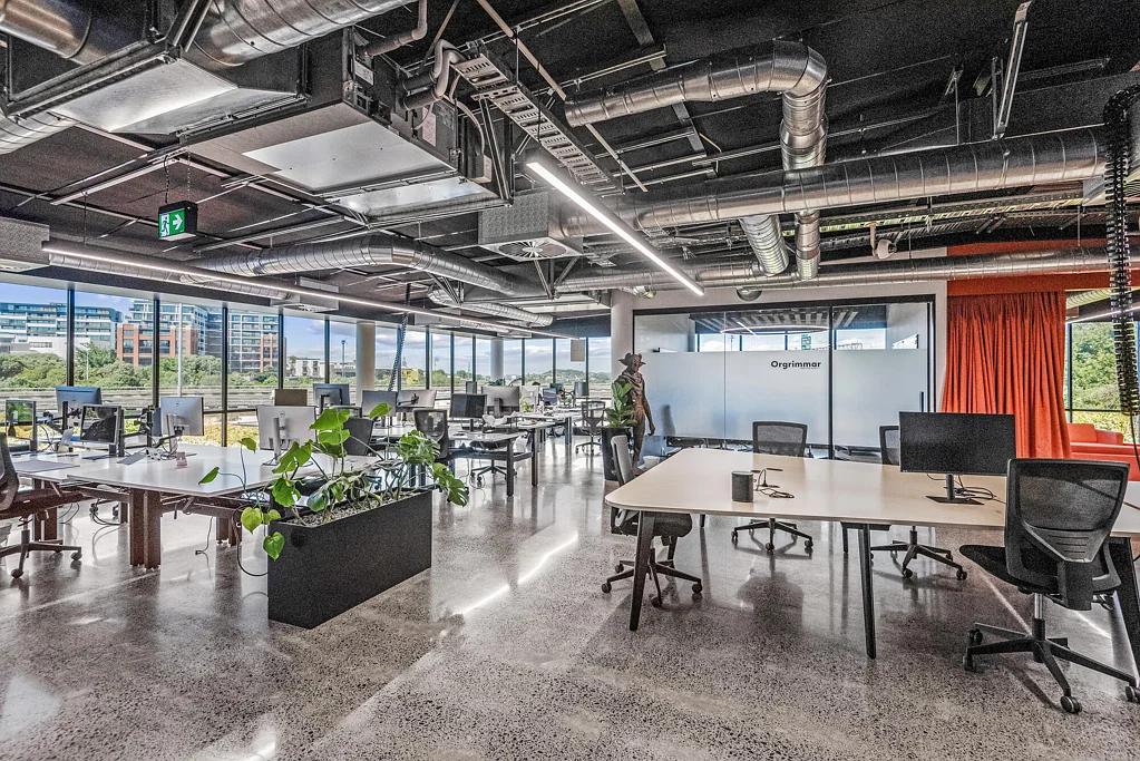 Newton Modern CBD fringe standalone