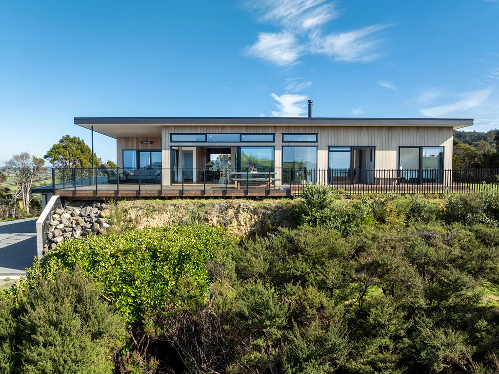 Mangawhai Heads 4 Bedroom Prestigious Bream Tail Farm