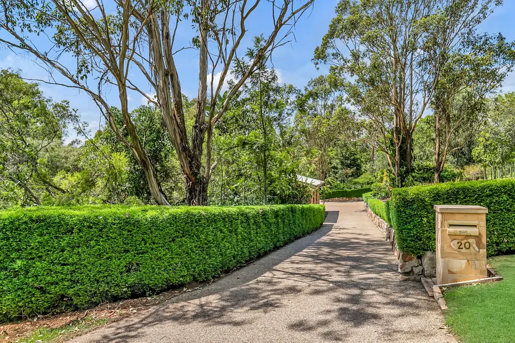 20 Curtis Place, Anstead, QLD 4070