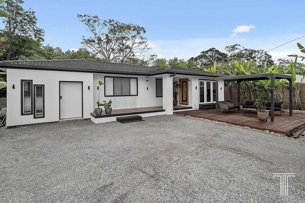 33 Benaud Street, Macgregor, QLD 4109