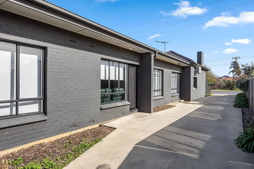 Seaton 2 Bedroom Comfort, Convenience & Carefree Coastal Living.